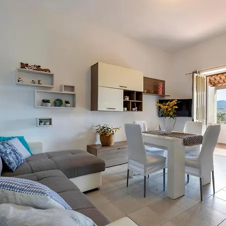 Holiday home I Pitosfori Palmadula